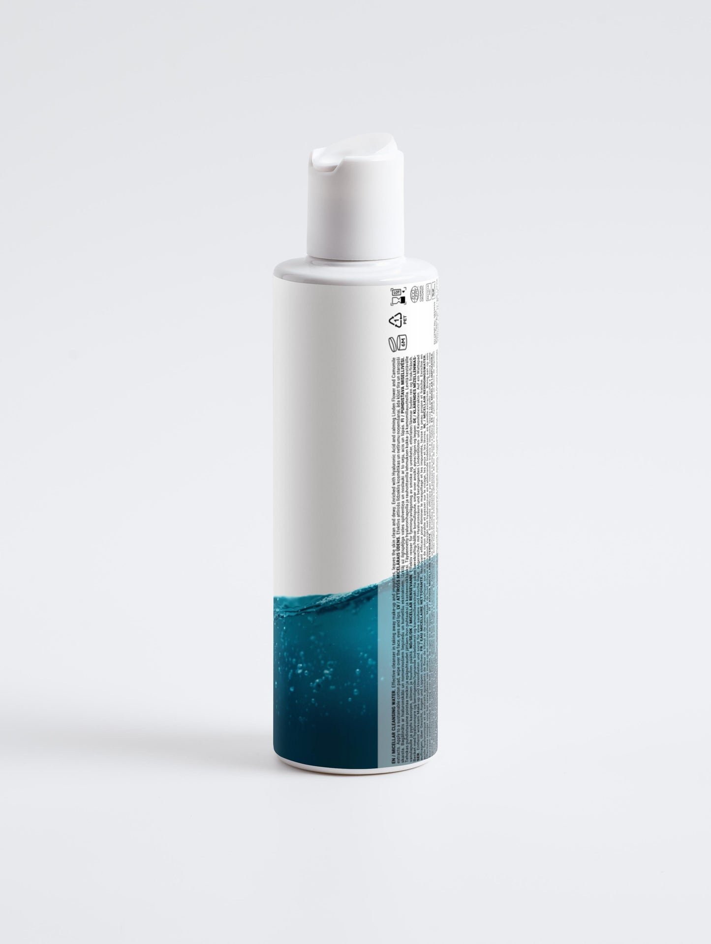 Klärendes Mizellenwasser